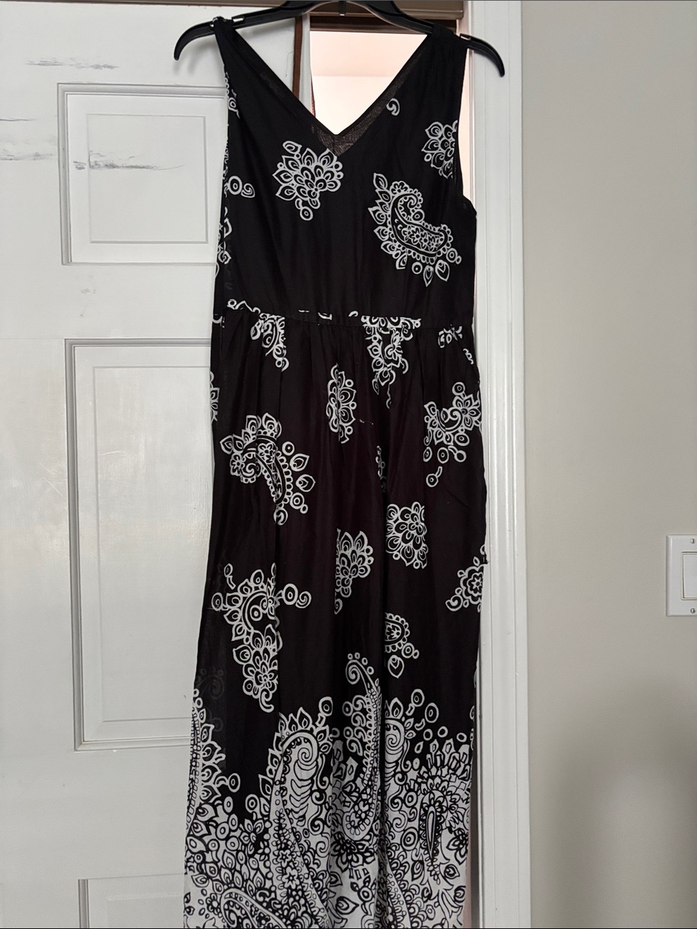 Talbots Black and White Paisley Maxi Dress